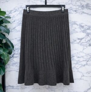 Max Studio Gray Knee Length Ruched A-Line Sweater Skirt Size Medium